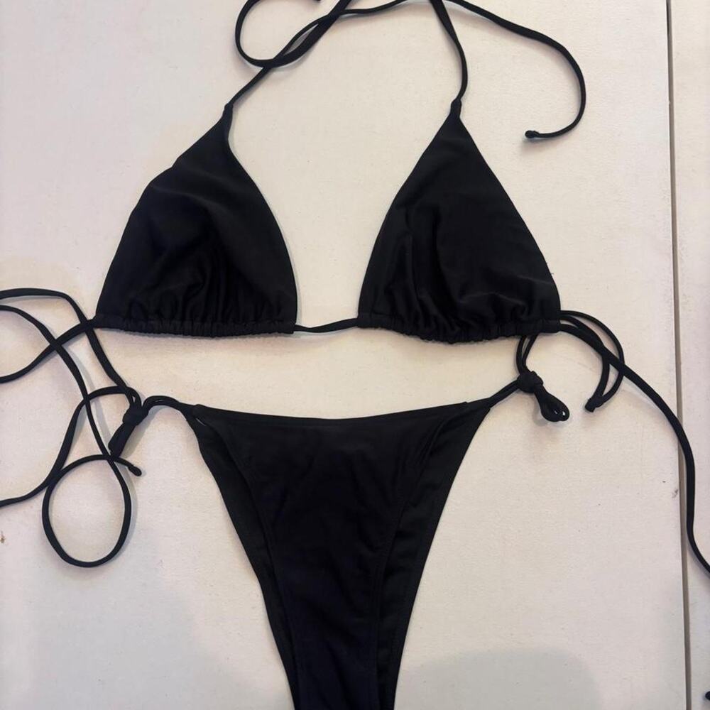Black bikini set with adjustable straps, size M